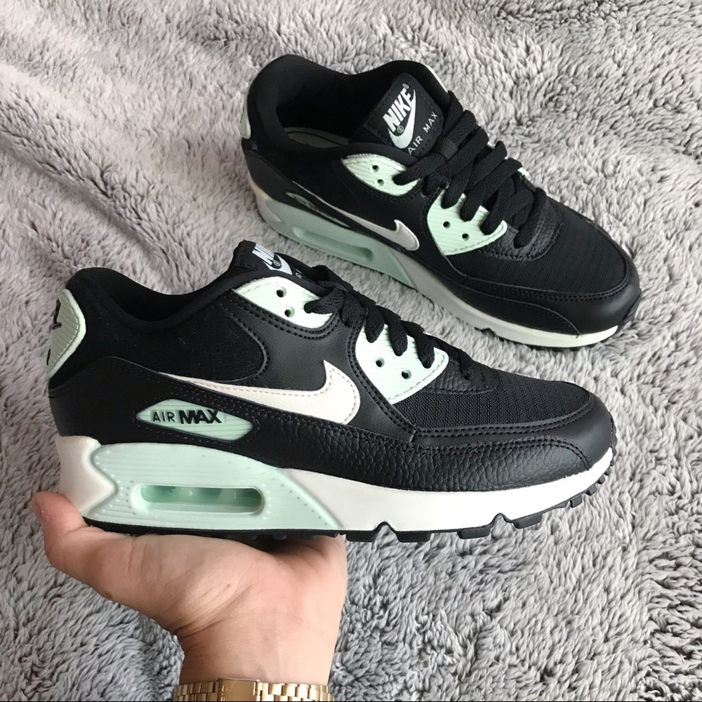 ❌ SOLD ❌ Brand New Nike Air Max 90